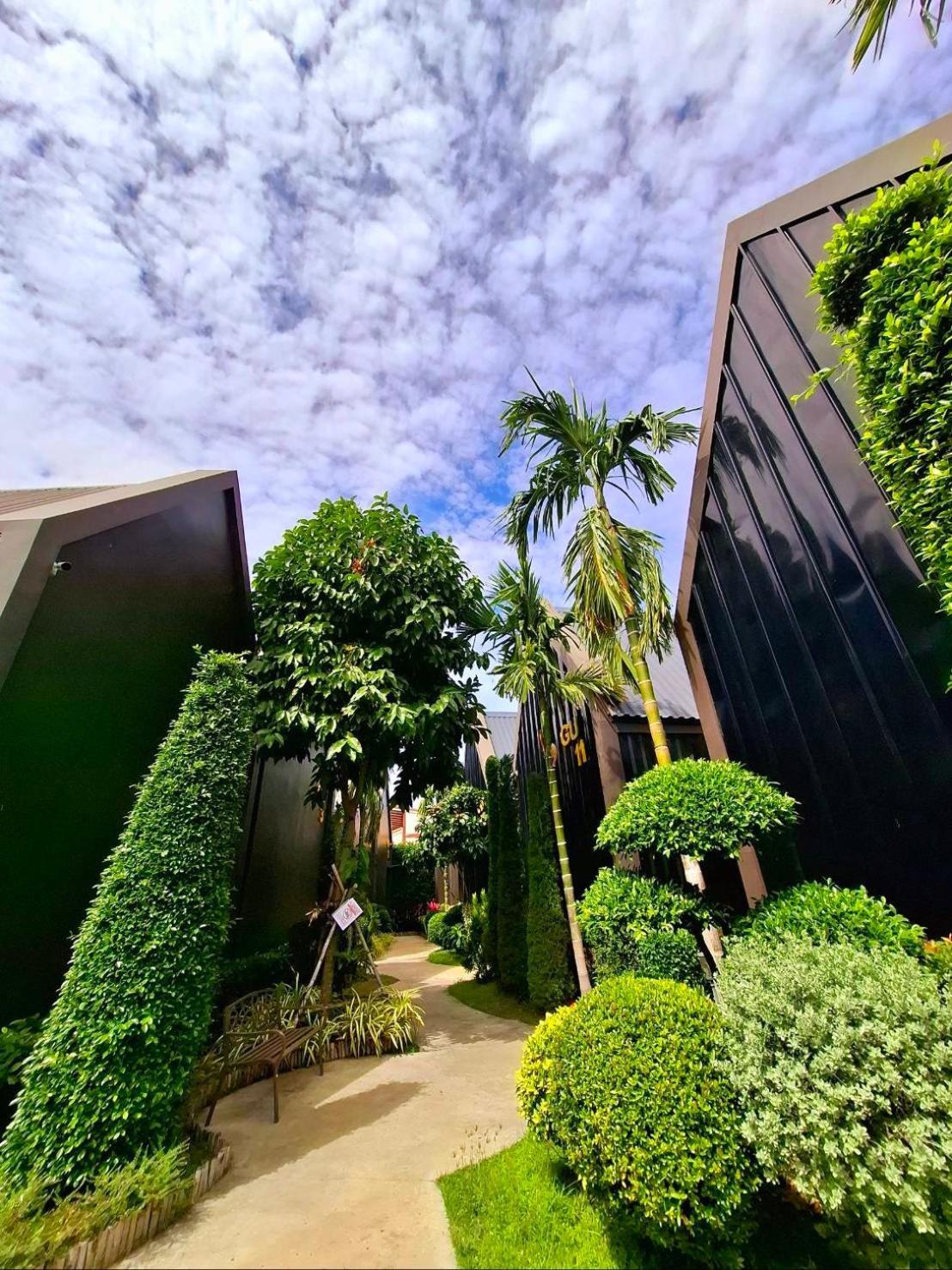 Sawasdee​ Buriram​ Resort Экстерьер фото