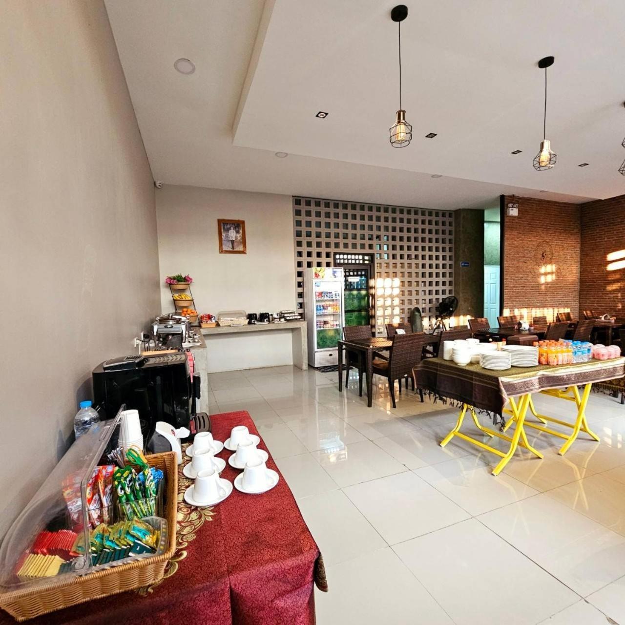 Sawasdee​ Buriram​ Resort Экстерьер фото