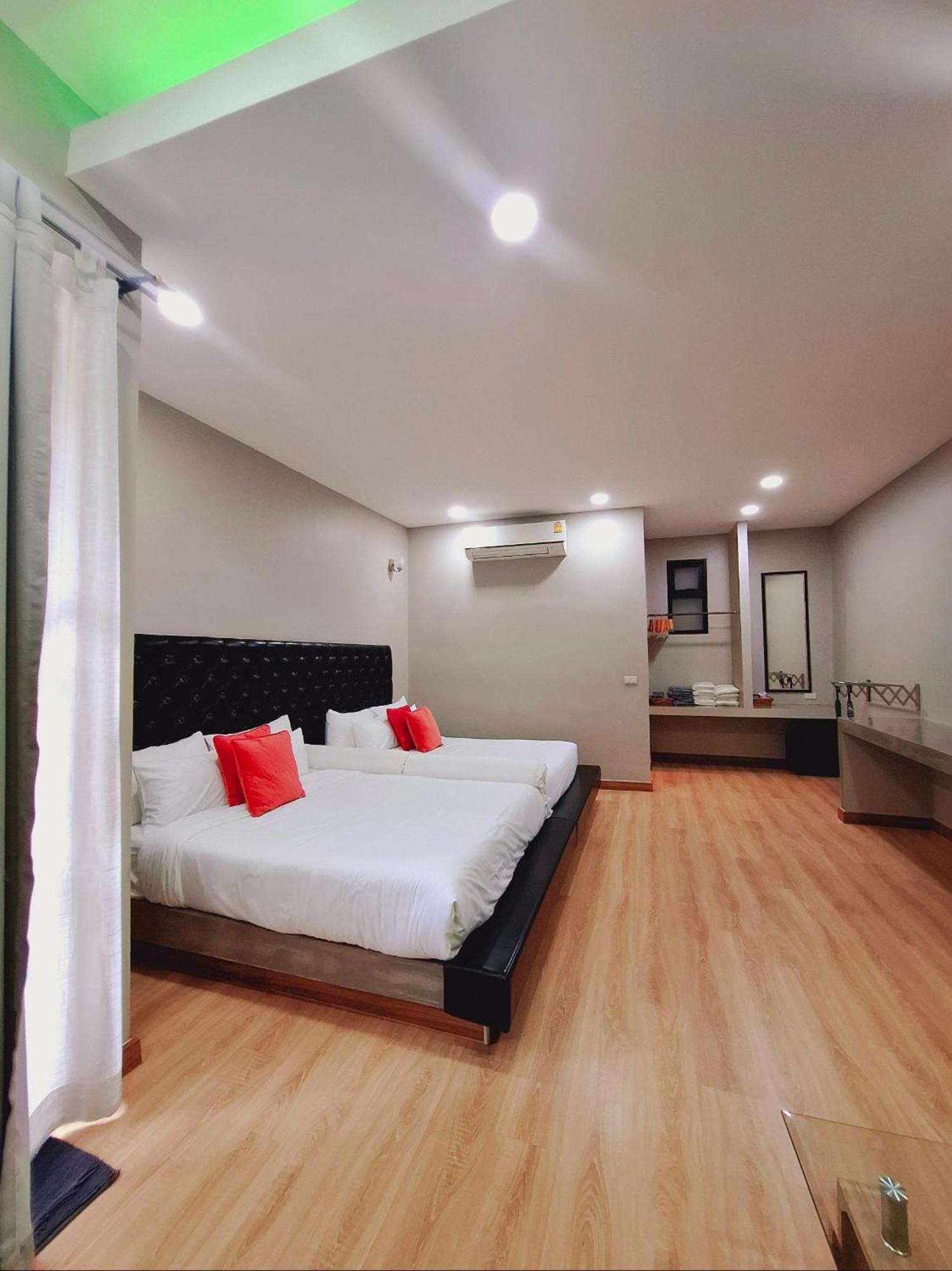 Sawasdee​ Buriram​ Resort Номер фото